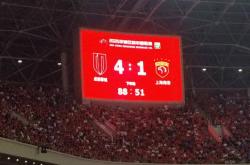 榜首大战，胜！成都蓉(róng)城登顶