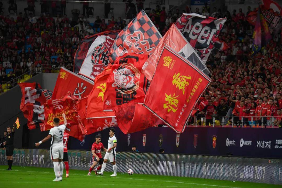 榜首大战，胜！成都蓉城登顶