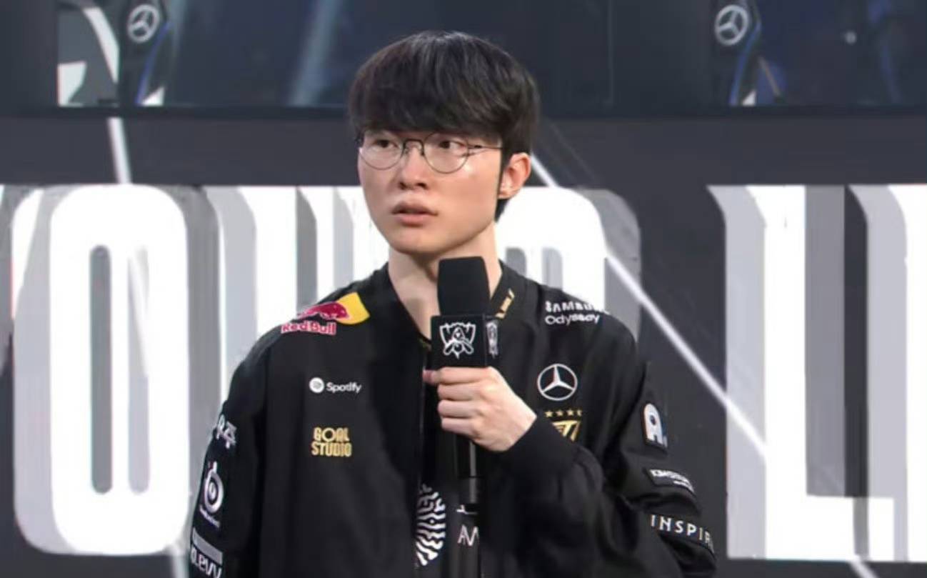 Jackeylove维护Kanavi引热议！再回应退役问题，Faker迎来坏消息