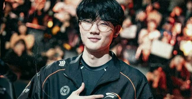 【一竞技1JingJi】LOL：LCK转会期 GEN战队官宣打野Canyon离队！